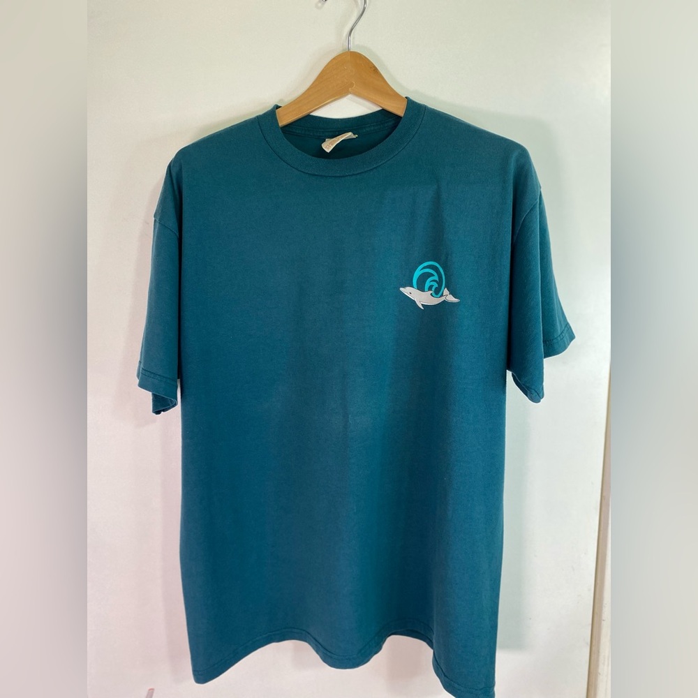 Men’s Size Large Rare Vintage Dolphins In Depth Disney Tee